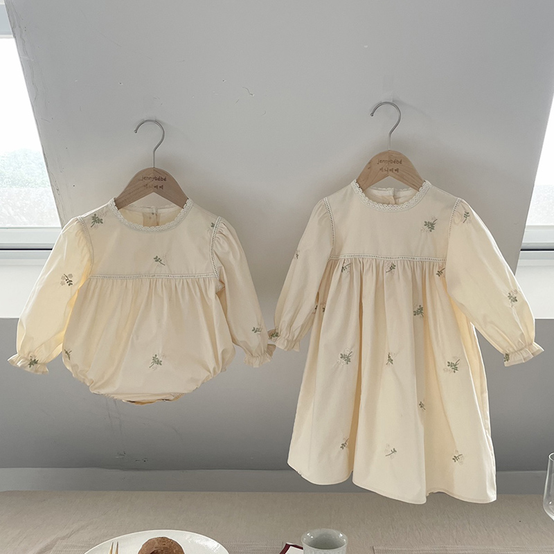 Одинаковое платье для сестры,  – обзор и цена Baby Clothing Dresser